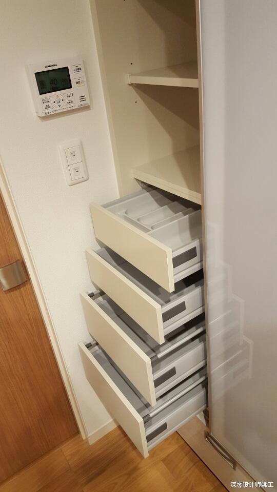 |一个餐边柜,开门就藏5大细节,反观国内设计基本做不到这么细致