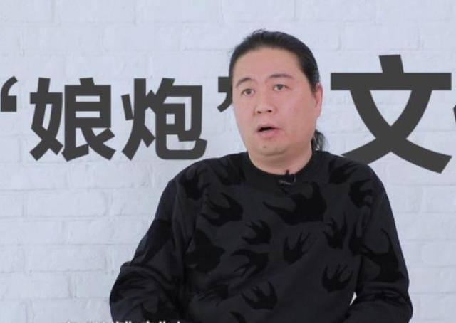 肖战|肖战新歌评分暴跌，著名编剧批评：应该叫《污点》，结果让人尴尬