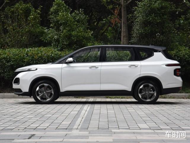 宝骏|又一国产“实力王”，30万的档次只卖6.38万，一公里才3毛钱，真帅气