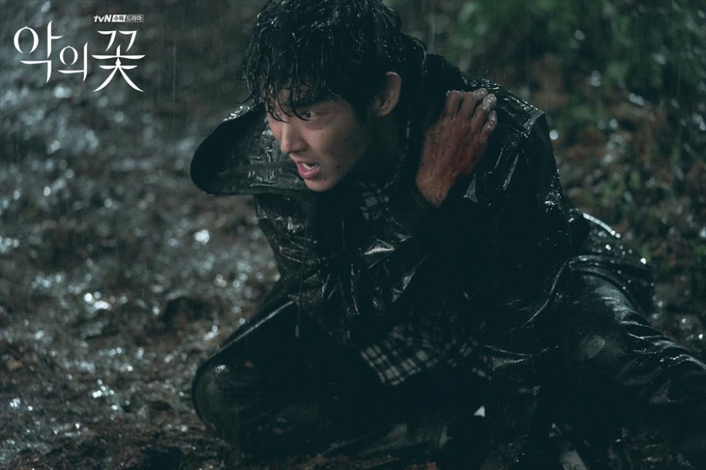 李准基|《恶之花》收视破新高！网友神推测李准基身世有伏笔