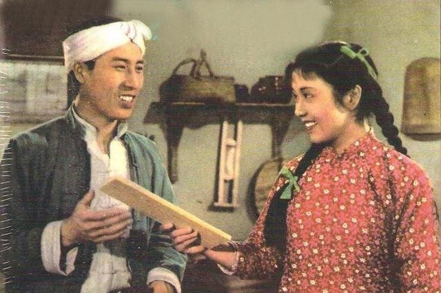 我们村里的年轻人|《我们村里的年轻人》主演现状 众多好演员去世 两位女星依然美