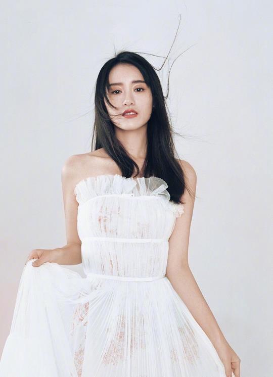 袁冰妍|袁冰妍粉丝叫“冰淇淋”，谁注意成毅粉丝叫啥？俩人也太甜了吧