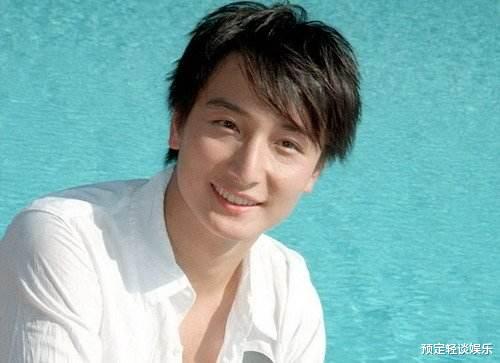 #邓丽欣#方力申邓丽欣的这首歌，歌词写出了两人的结局，十年感情散场