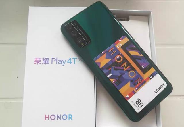 荣耀play■荣耀再发力，Play 4TPro跌至新低价，真后悔买早了！