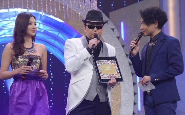 张国荣|他当年公开讽刺张国荣遭封杀，后来独自出版唱片，销量令人意外