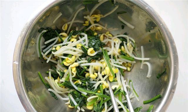 #食材#菠菜和它天生一对，隔三差五吃，排出黑宿便，皮肤白嫩，腰细了