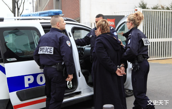 上海市|2000年时，巴黎GDP总量高出上海4520亿美元，现在差距如何？