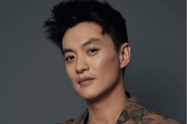 周一围|拍一半导演竟跑路,主演无奈自导自演,没想到最后却获赞无数!