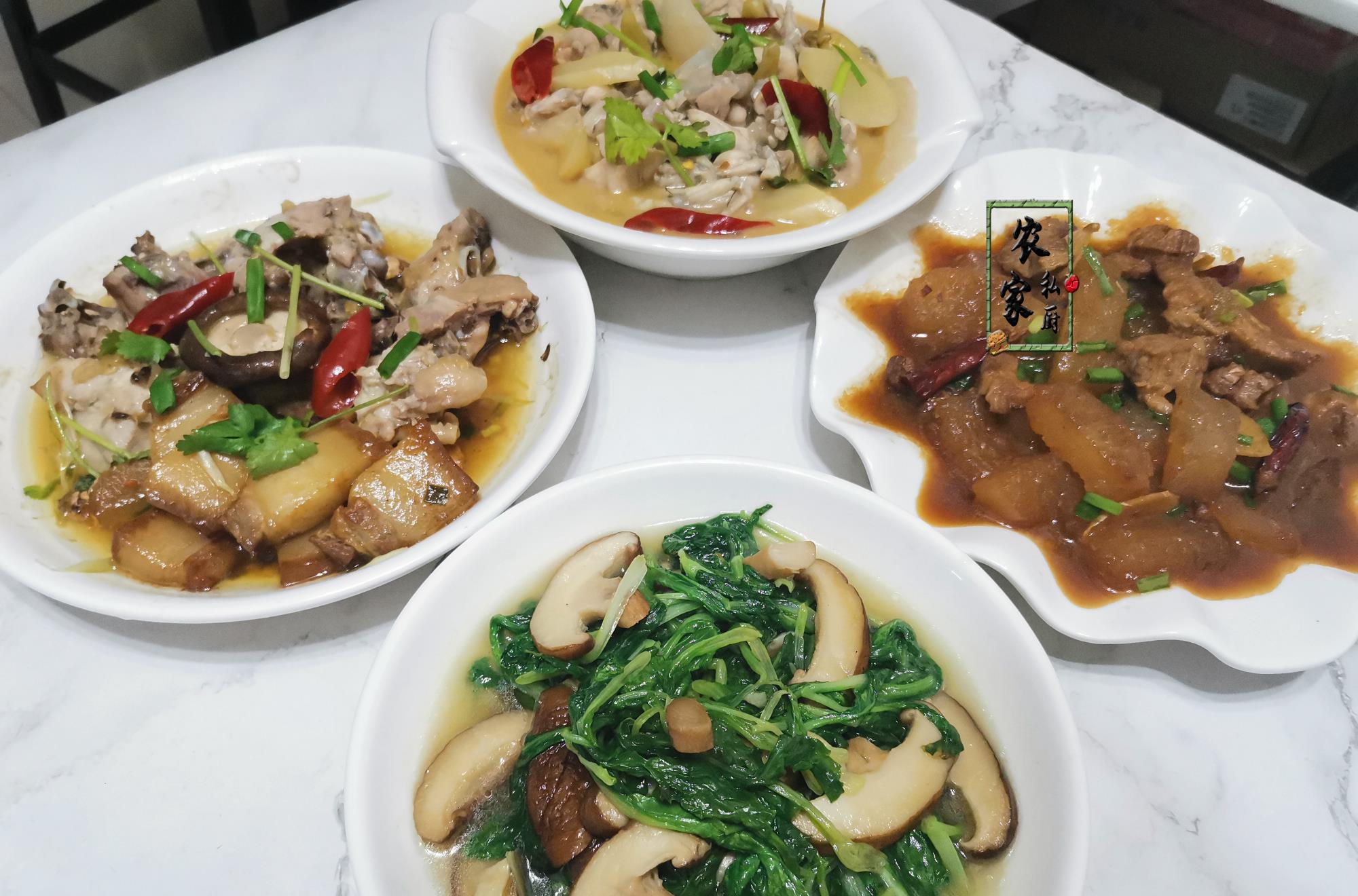 食材|女儿上大学,70后老两口晒大餐,网友调侃:回归二人世界很美好!