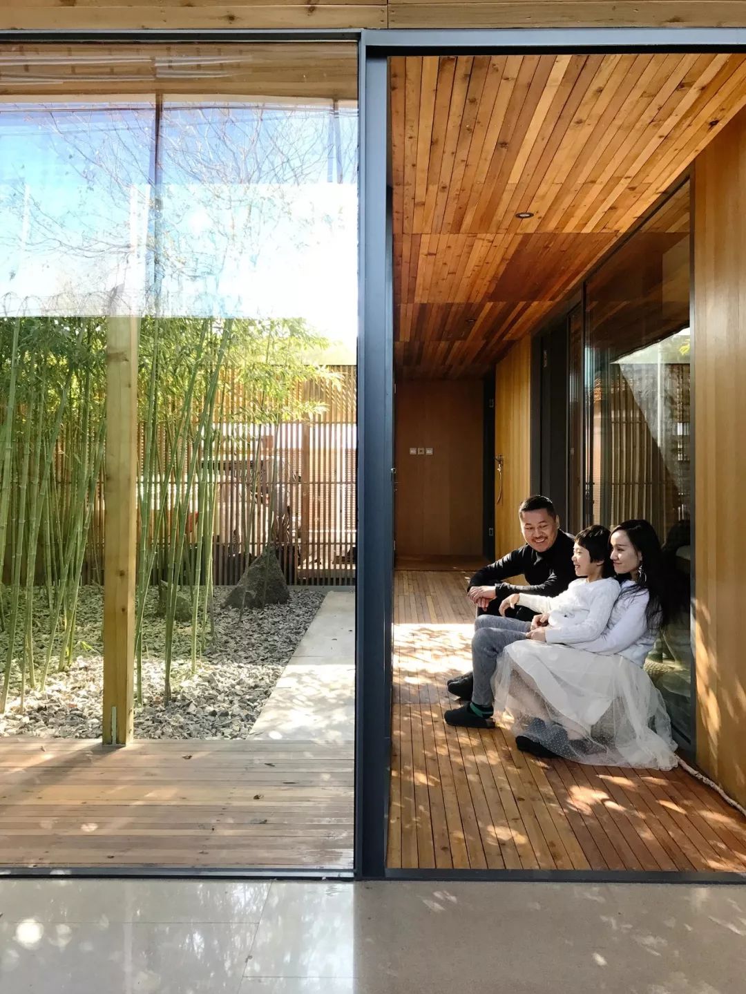 建筑师|建筑师亲手给家人盖房,空地变出5个院子,随便逛出1000㎡的感受