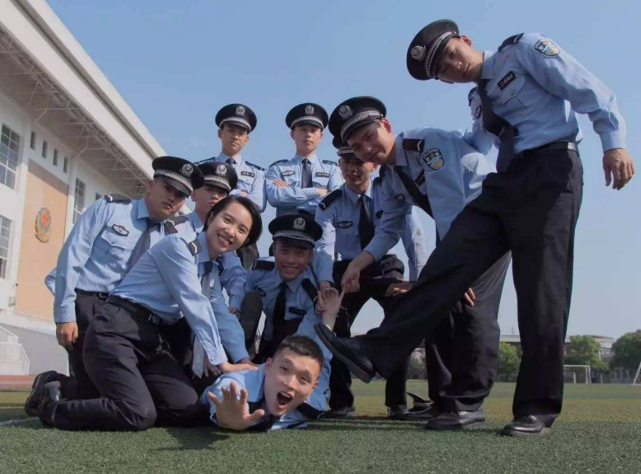 警察|高考成绩中等学生注意!四所“国字号”大学,录取分低,适合捡漏
