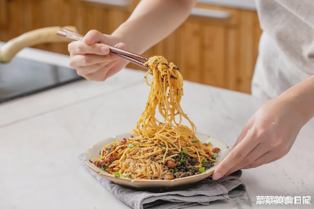 芝麻|大热天能让我下厨的只有它了！一拌就好吃，学到赚到！