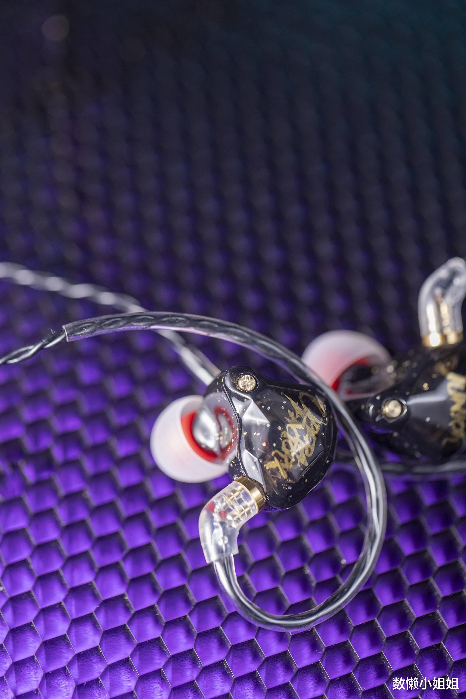 显卡|外观炸裂听感感人 威泽OS1体验