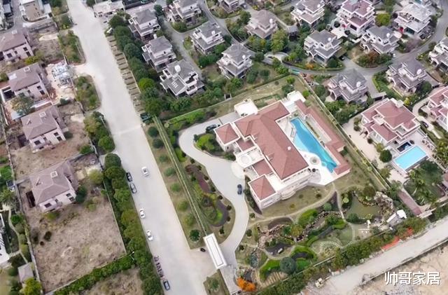 曹德旺|有钱有多爽？曹德旺：我家有16位美女管家，满窖名酒价值一个亿