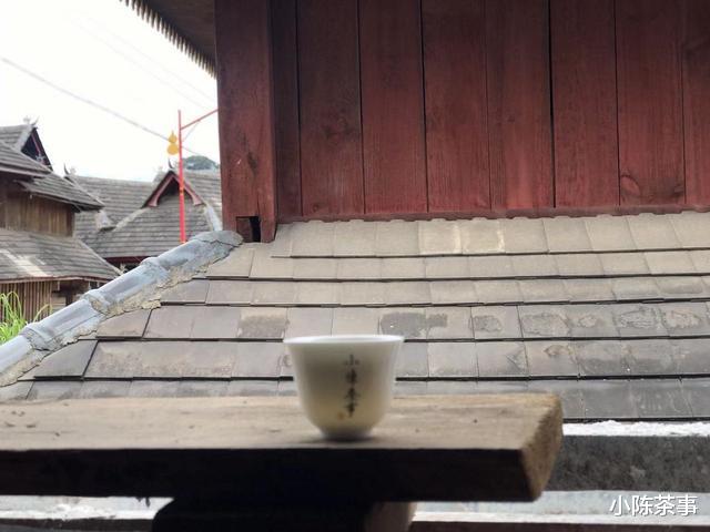 小陈茶事|别惊讶，无论白茶、岩茶、红茶、普洱茶，好茶都是这么储存的