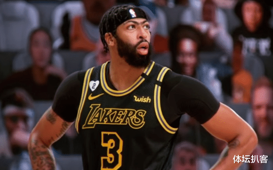 湖人队|56-0!湖人捍卫神奇纪录,27岁巨星创历史,热火奇迹翻盘概率仅6%