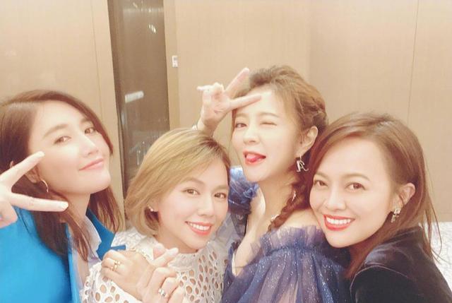 安以轩|安以轩挺巨肚连开俩趴,40岁庆生宴众星云集,陈荣炼送380万手表