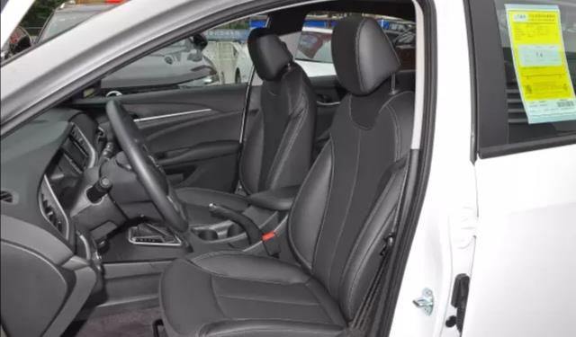 日产奇骏|被四缸彻底盘活，10月交车33789台，这下轩逸也坐不住了