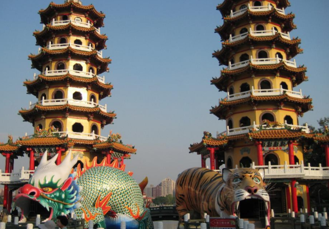 「乐山大佛」亚洲最“疯狂”的5座建筑，乐山大佛上榜，看到最后一个我呆了