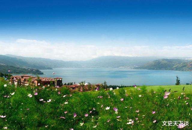 文史天下谈|云南一个高铁站：建成4年未接待过一个乘客，无一高铁经过这里