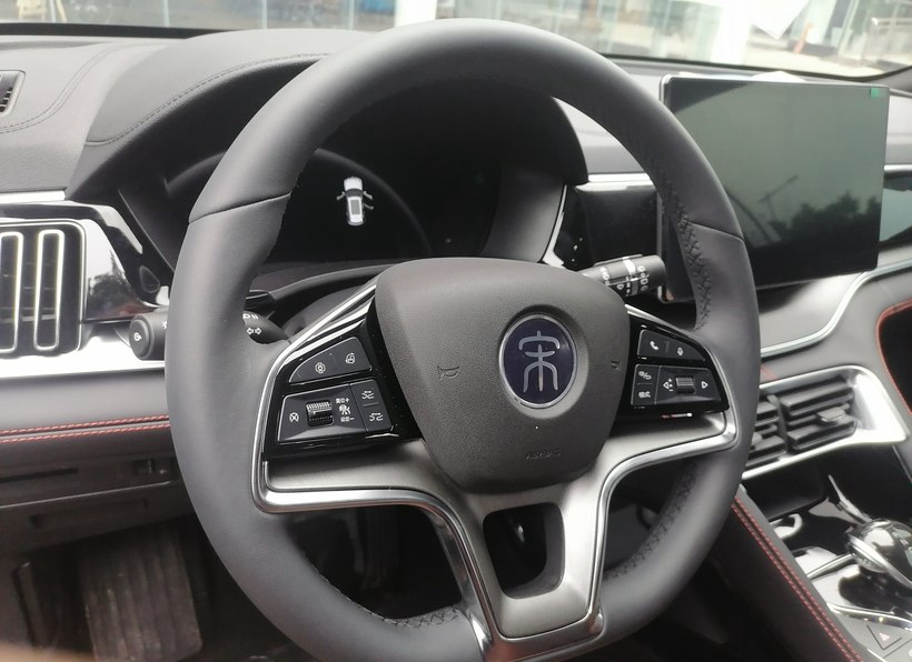 SUV|这国产SUV牛了,S级内饰,过弯稳过X3,11.58万起售却有百万气场