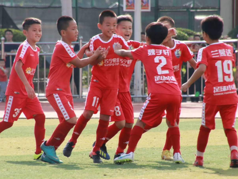 【巴塞罗那】9岁成为国足顶梁柱，天才永不被埋落，已然前往巴萨试训