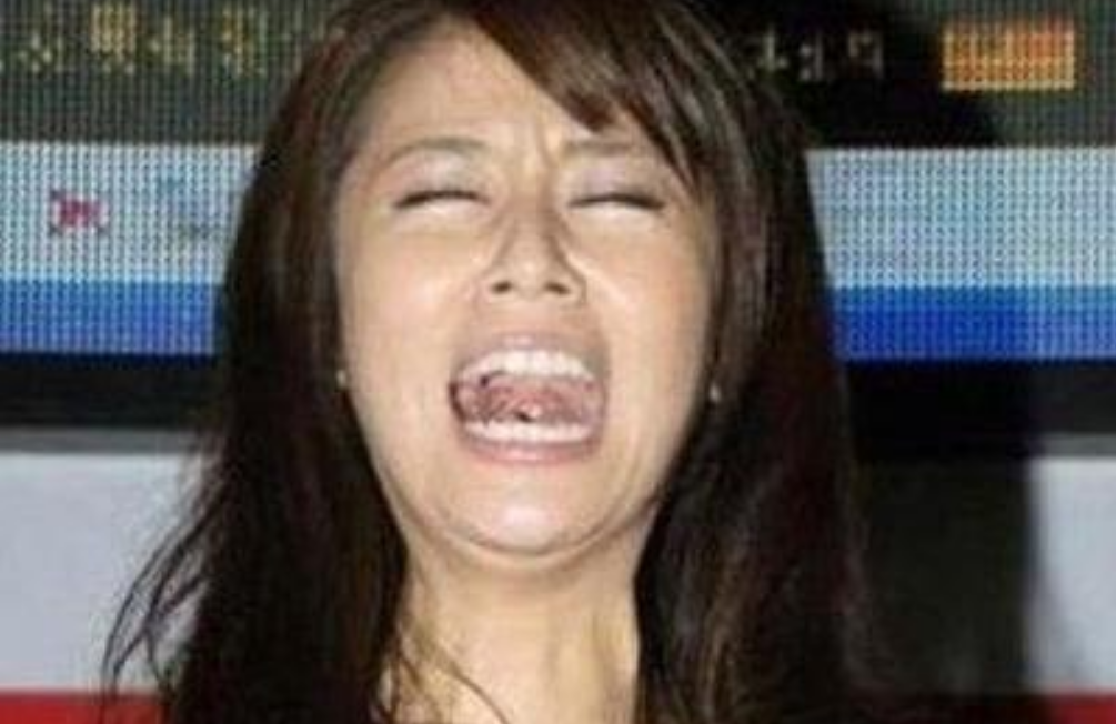 『杨紫』同样是大笑, 林心如丑, 赵丽颖丑, 杨紫丑, 而她是好看