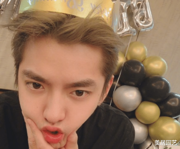 吴亦凡|吴亦凡“真人”究竟长啥样？摄影师忘记开滤镜，30岁的颜值太真实