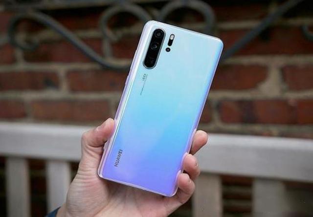 【华为p30】华为彻底逼疯！从4288暴降到2950，一个“缺点”让P30Pro无人问