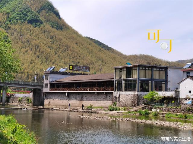 「南瓜」五一假期，去余姚这个村子吃农家乐，两人午餐158元，边吃边赏景