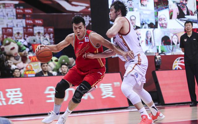 易建联@群雄并起!从CBA复赛预测奥运落选阵容,4大内线或成最大优势!