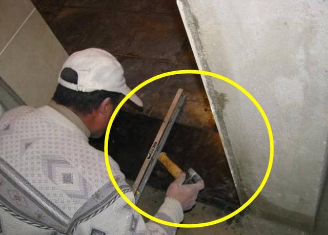 『』家里门槛石别这样装,老师傅直摇头,再多钱也会漏光