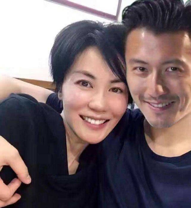 王菲▲张柏芝捐20万，王菲谢霆锋不捐款跑日本滑雪，真相曝光贻笑大方