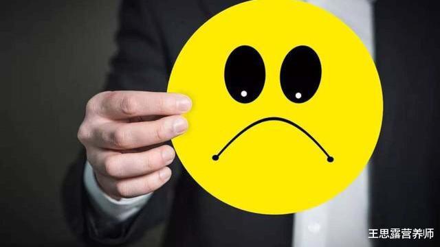 『肝癌』疾病都是自己找的!医生从来不碰的4种食物,再碰就是喂养癌细胞