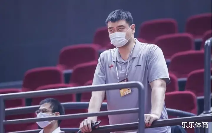 王哲林|王哲林挑战CBA底线，故意输球、搞内部对抗，建议姚明封杀！