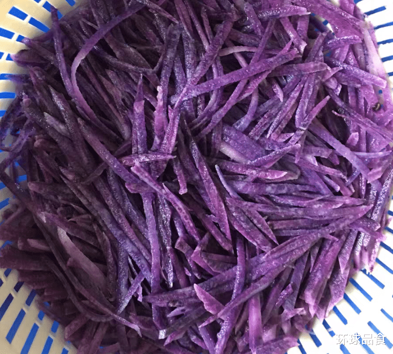 土豆丝|真正“刮油第一菜”就是它，每天炒一盘，刮油又排毒，肠道通畅了