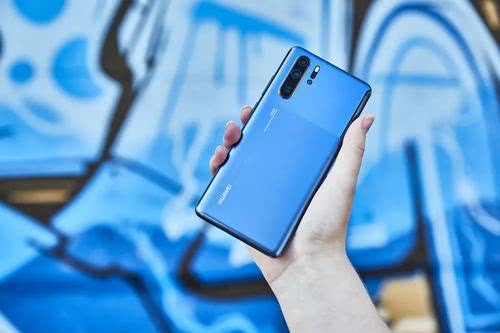 华为手机：数据显示，华为手机市场份额正在下降