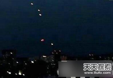 【UFO】外星人出门也会组团？日本惊现UFO编队