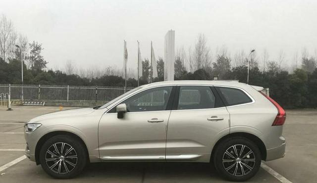 「奥迪A6L」开完奥迪Q5L，再换到沃尔沃XC60上，车主表示：一比就知道差距！