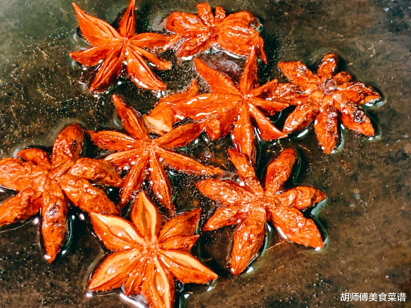 【排骨】如何使用八角才能让香味完全挥发？很多人不懂，难怪放多少都不香