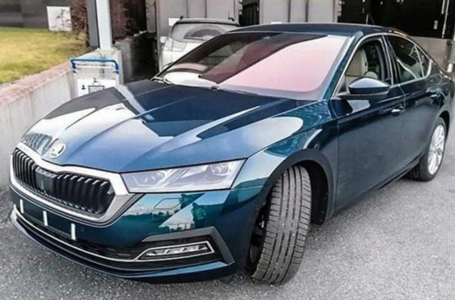 斯柯达明锐■加长加大加颜值！全新一代“明锐”酷毙了，开它比迈腾还有面