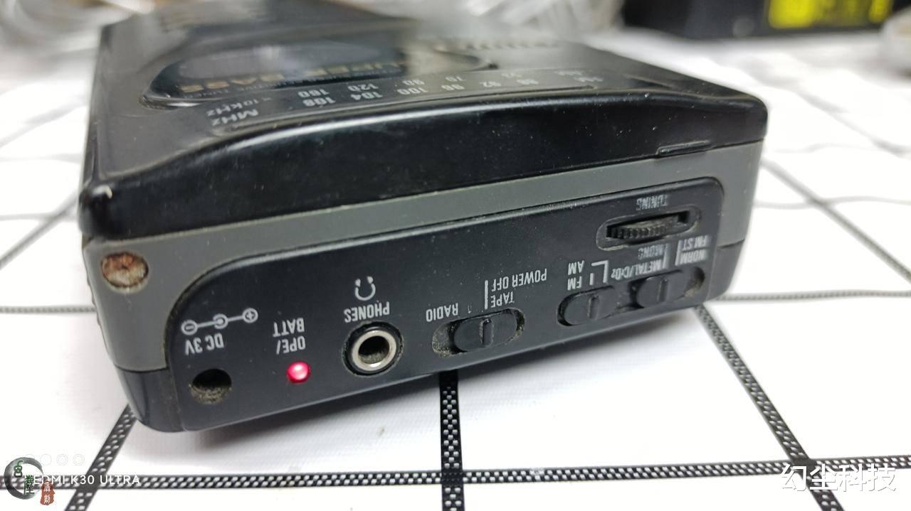 随身听|80后的情怀收藏，爱华三段均衡磁带随身听，拿出来音质就四座皆惊