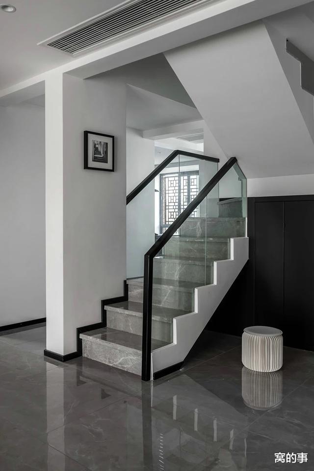 『』装修不是越豪华越好,这套200㎡新房让我明白:简约美才是真高级