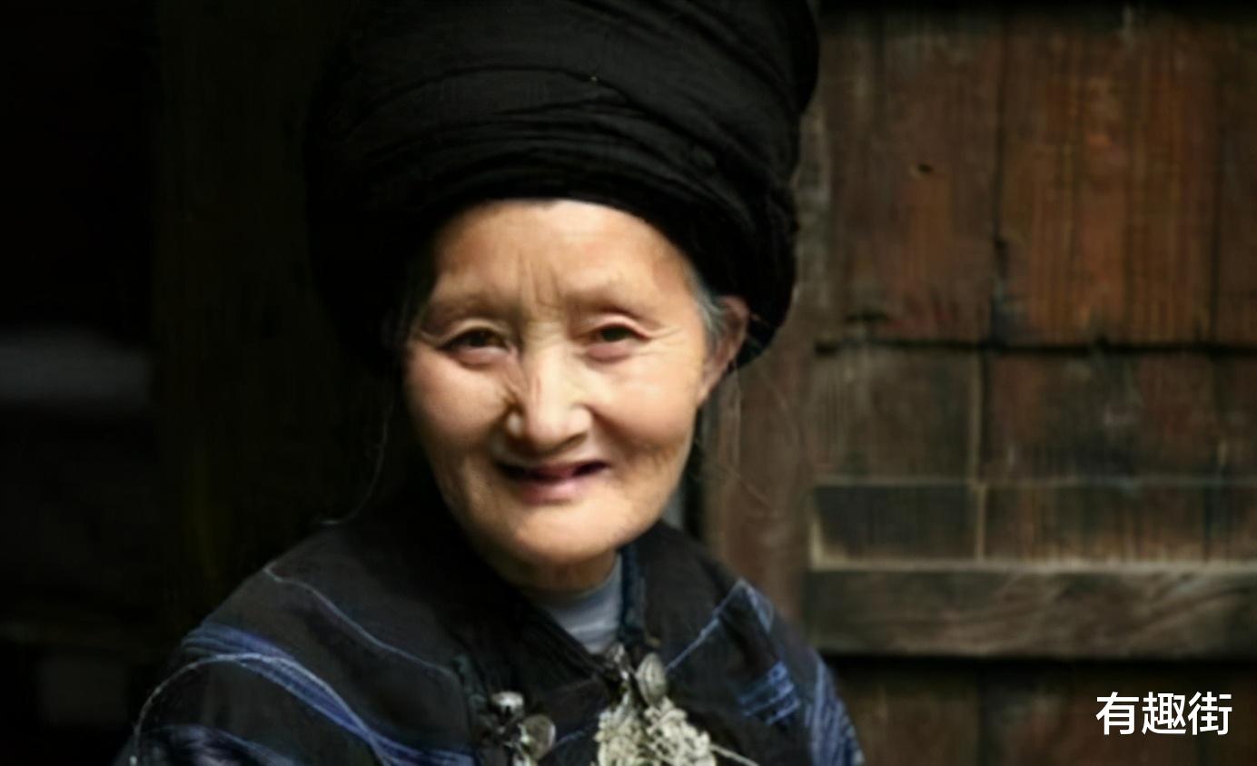 杨炳莲|中国最后的压寨夫人，生8个孩子守寡64年，容貌复原后让网红惭愧