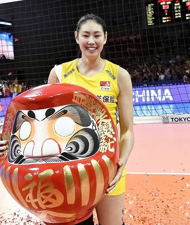 『颜妮』女排名将颜妮:开出租车的残疾老爸激励我奋斗