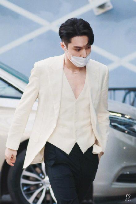 「张艺兴」《密室大逃脱2》学《乘风破浪的姐姐》空降失败，张艺兴却是最大输家