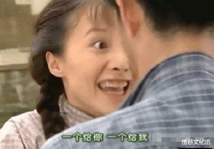 郑爽|“谁是我们妈妈？”郑爽：“我TM烦死啦”，央评：法律道德皆难容