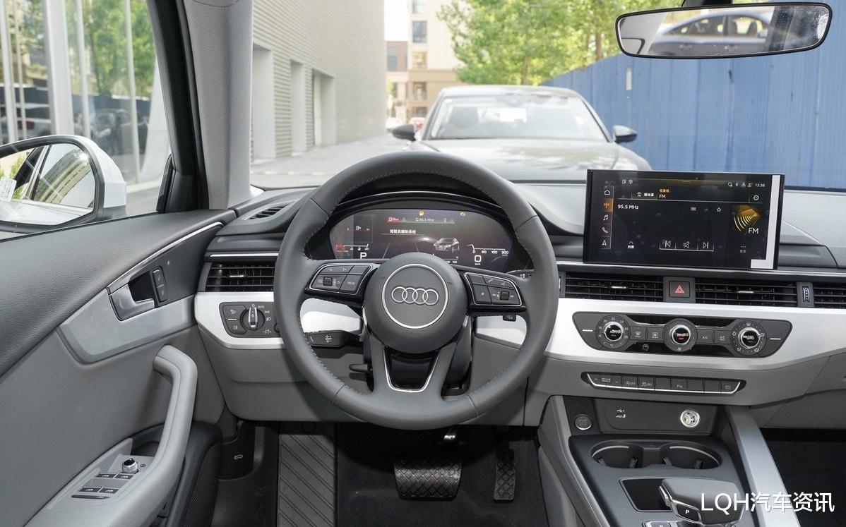 丰田凯美瑞|如果手握30万，顶配凯美瑞，低配奥迪A4L，你会怎么选？