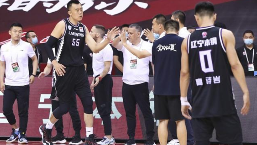 #辽宁男篮#唏嘘!一场比赛就打回原形,辽宁管理层做出重大调整,这脸打的!