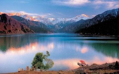 「新疆维吾尔自治区」盘点北疆那些仙境般的旅游景点，此生一定要去一次，才能无憾